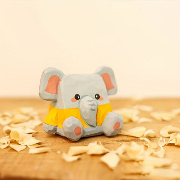 Hand-Carved Woodland Friends: Multi-Functional Desk Companion & Pen Holder