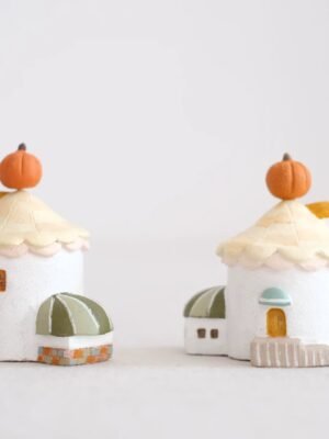The Dreamer's Village: Hand-Sculpted Miniature Clay Cottages – Whimsical Desktop Decor