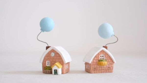 The Dreamer's Village: Hand-Sculpted Miniature Clay Cottages – Blue balloon small house